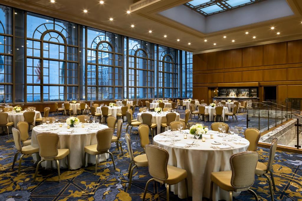 Restaurace v ubytování Fairmont Olympic Hotel