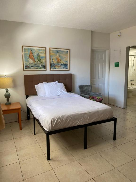 Postel nebo postele na pokoji v ubytování Dee Jay Beach Resort