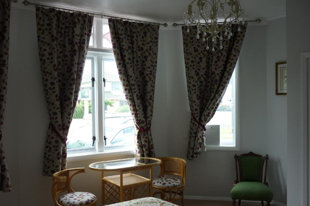 Posezení v ubytování Fossil Coast B&B