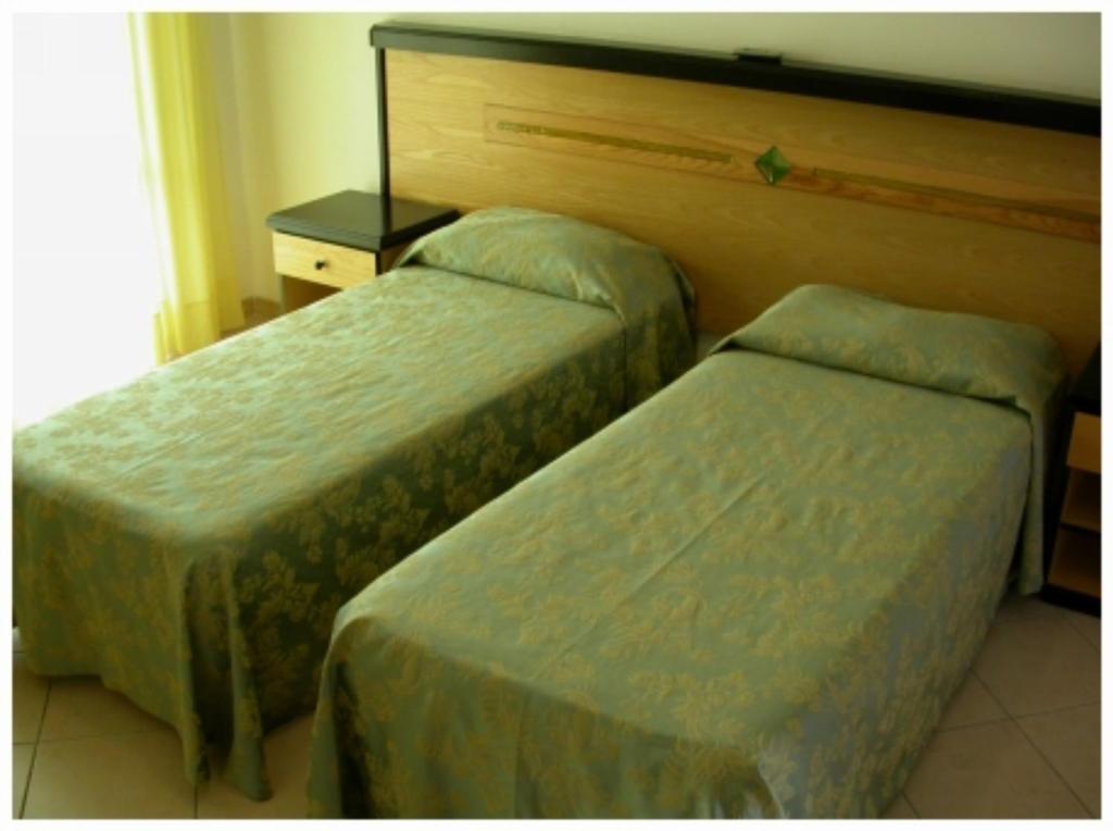 Hotel Le Mimose - Double Or Twin Room
