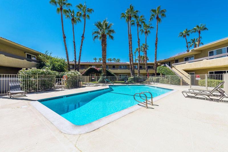 Hidden Oasis Condo with Shared Outdoor Pool Weekly Rental Only condo