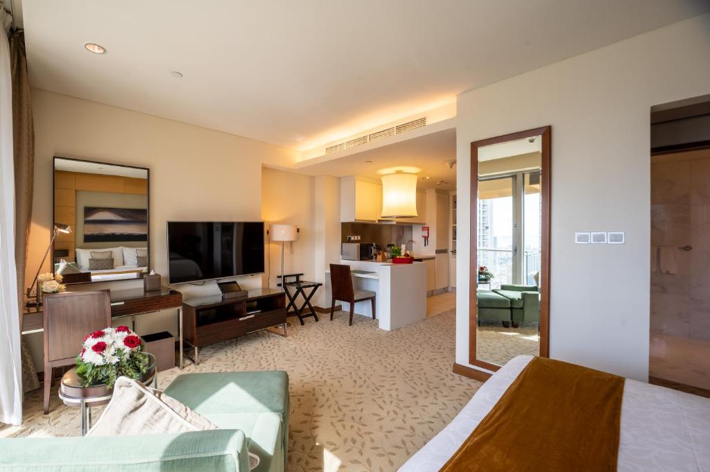 Address Dubai Mall Residence - Studio and 1 Bedroom apartments by The S Holiday Homes - Studio With Zabeel Street View