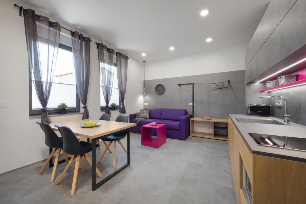 Vila Emona - Central Apartments - Free Parking - Resim 22