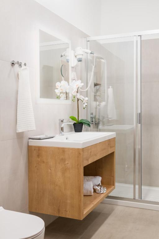 Vila Emona - Central Apartments - Free Parking - Resim 6