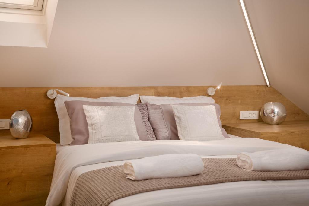 Vila Emona - Central Apartments - Free Parking - Resim 4