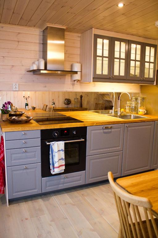 Kuchyň nebo kuchyňský kout v ubytování Everts Sjöbods Bed & Breakfast