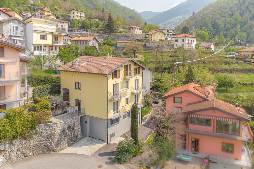 Nespecifikovaný výhled na hory nebo výhled na hory při pohledu z apartmánu