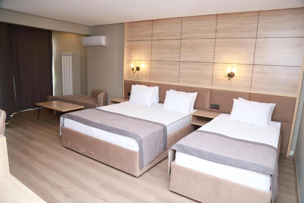 Riva Hill Resort Lankaran - Triple Room With Balcony