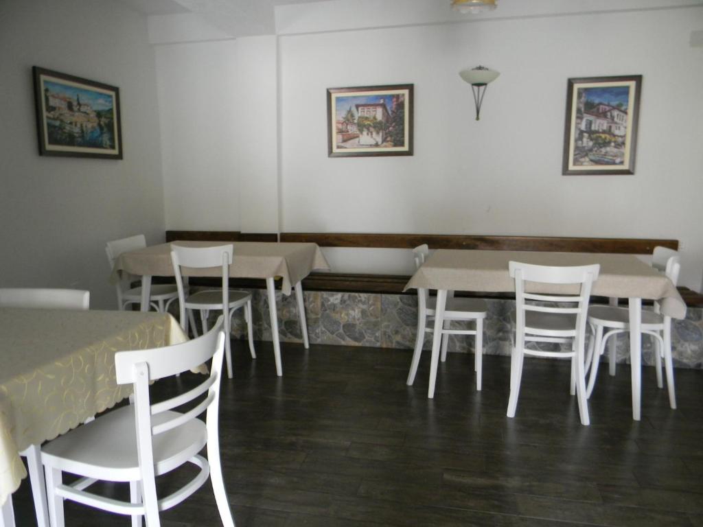 Restaurace v ubytování Villa Kale