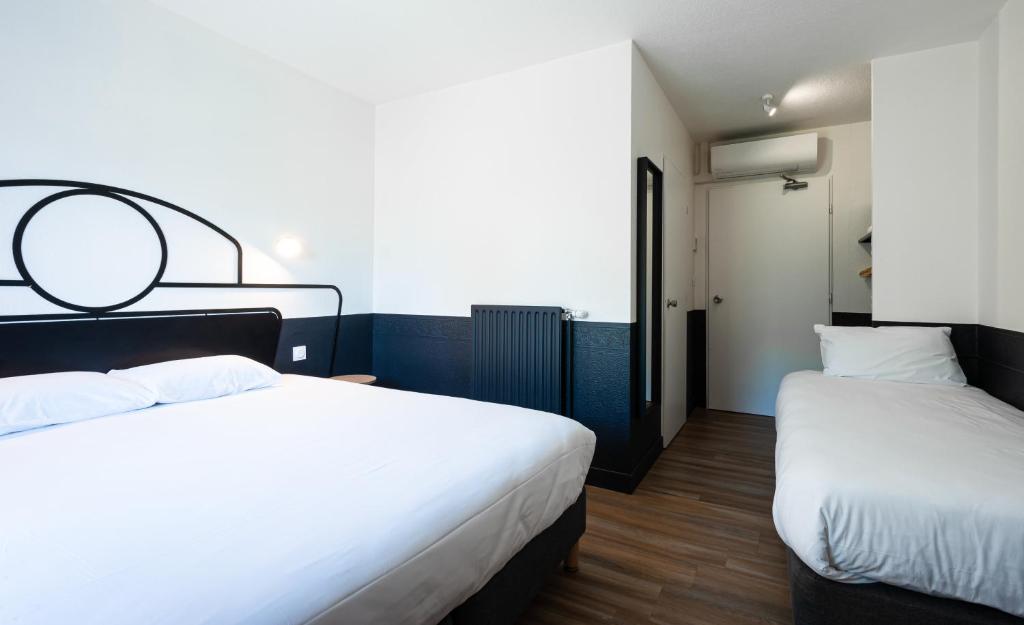 Kyriad Nuits Saint Georges Dijon Sud - Triple Room With One Double Bed And One Single Bed