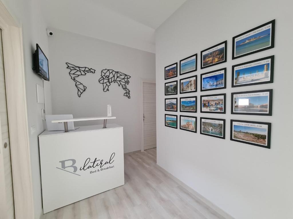 TV a/nebo společenská místnost v ubytování Bilateral B&B