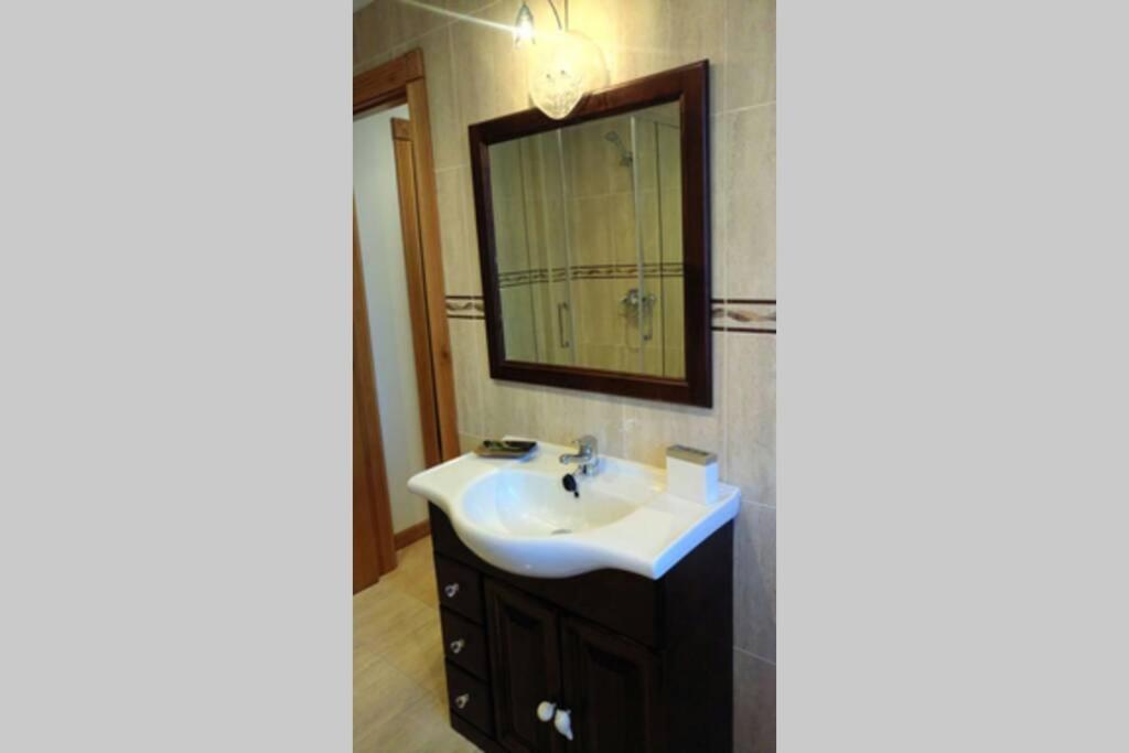 Fotografie z fotogalerie ubytování CHALET CERCA DE NOJA CON ACCESO A SPA v destinaci Beranga