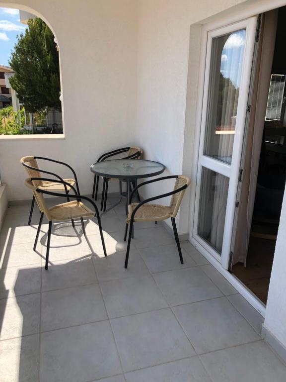 Apartments Mrdak - 13