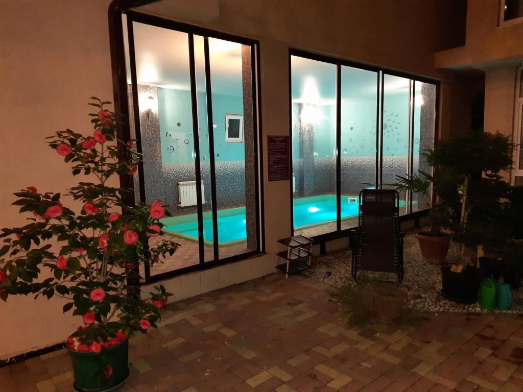 A piscina em ou perto de Mini-hotel Versal