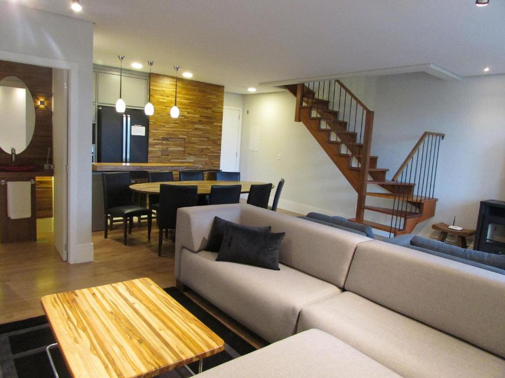 HOMELLAND 402 C - COBERTURA 3 SUÍTES NO CENTRO COM VISTA PARA O VALE  HOMELLAND 402 C - COBERTURA 3 SUÍTES NO CENTRO COM VISTA PARA O VALE