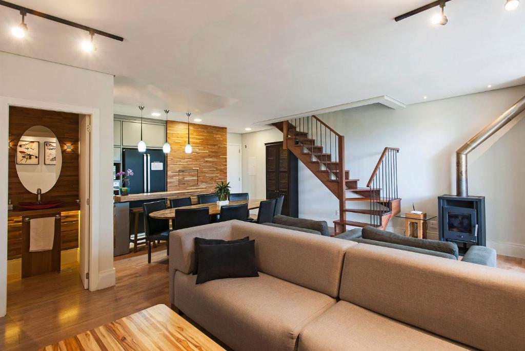 HOMELLAND 402 C - COBERTURA 3 SUÍTES NO CENTRO COM VISTA PARA O VALE  HOMELLAND 402 C - COBERTURA 3 SUÍTES NO CENTRO COM VISTA PARA O VALE