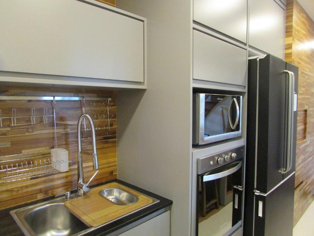 HOMELLAND 402 C - COBERTURA 3 SUÍTES NO CENTRO COM VISTA PARA O VALE  HOMELLAND 402 C - COBERTURA 3 SUÍTES NO CENTRO COM VISTA PARA O VALE