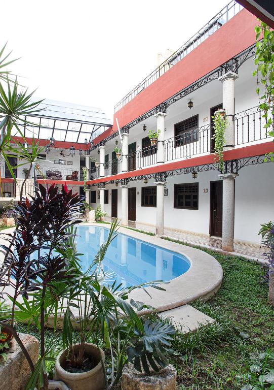 Bazén v ubytování La Aurora Hotel Colonial nebo v jeho okolí
