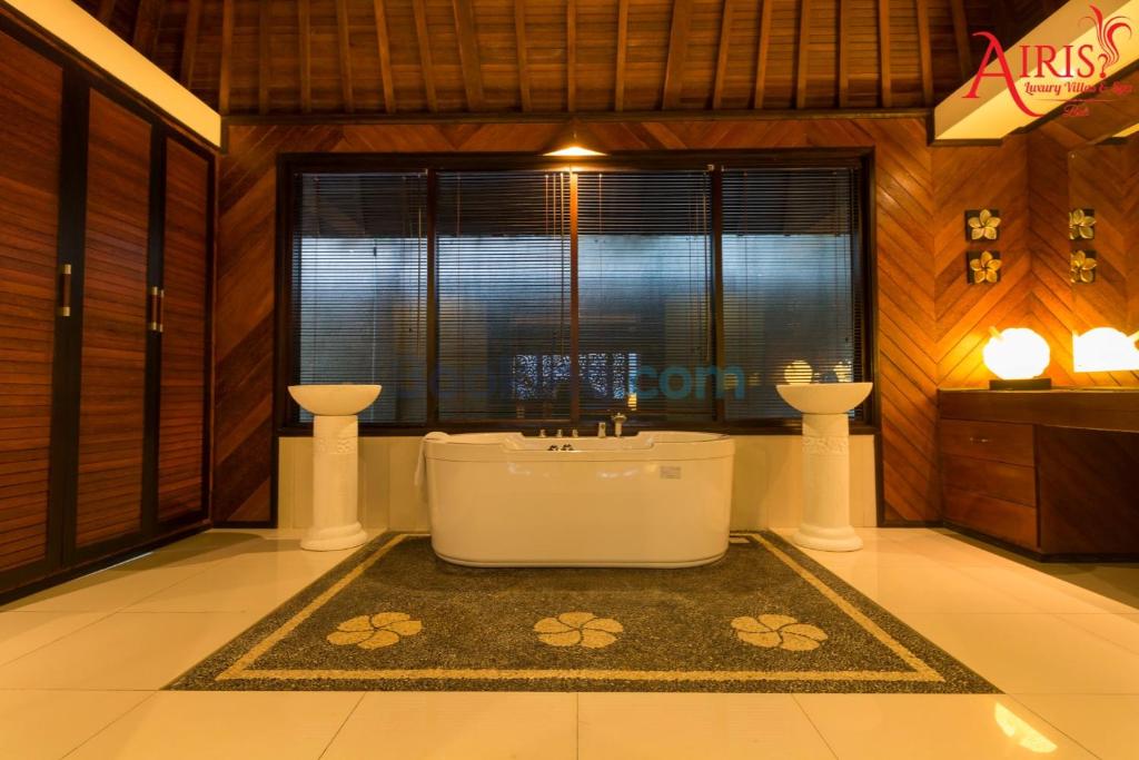 Airis Luxury Villas and Spa - 3