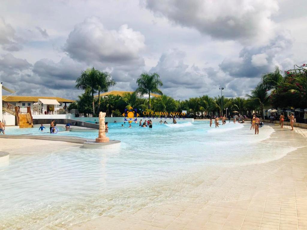  Hotel Lacqua di Roma com Parque Aquático Flat com Cozinha e Cama na Sala CH Caldas Novas Hospedagem