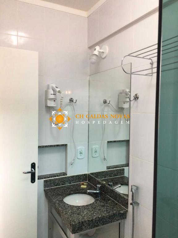  Hotel Lacqua di Roma com Parque Aquático Flat com Cozinha e Cama na Sala CH Caldas Novas Hospedagem