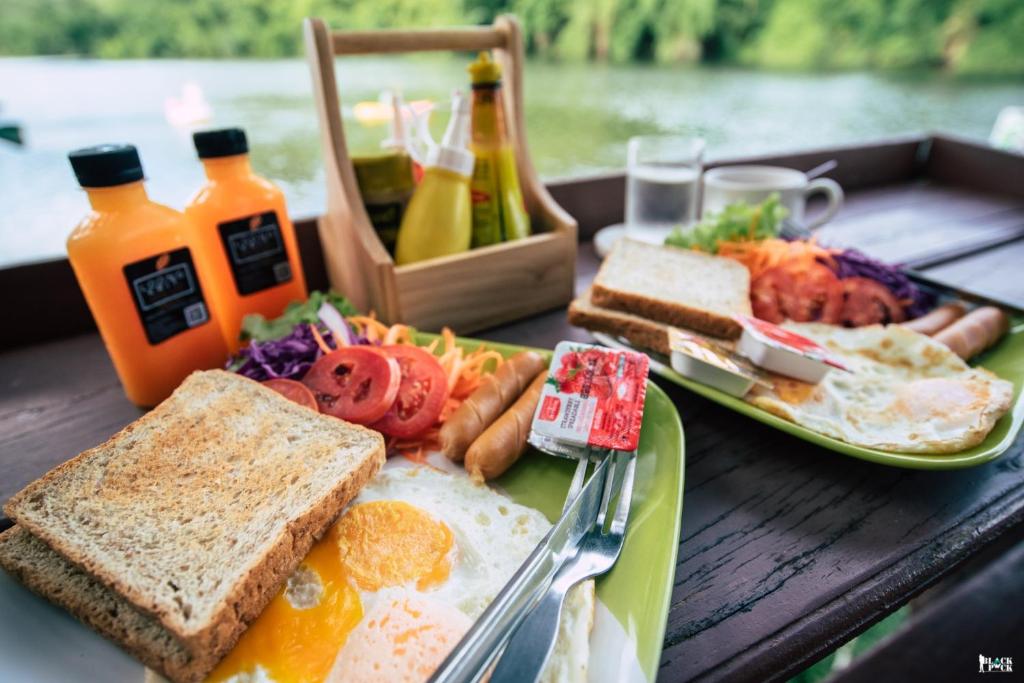 ชอว์ งาทอง รีสอร์ต Chor Ngar Thong Erawan Kanchanaburi - 2