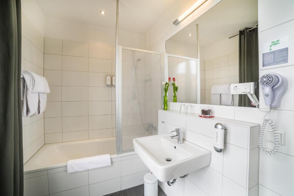 H+ Hotel 4Youth - Resim 3