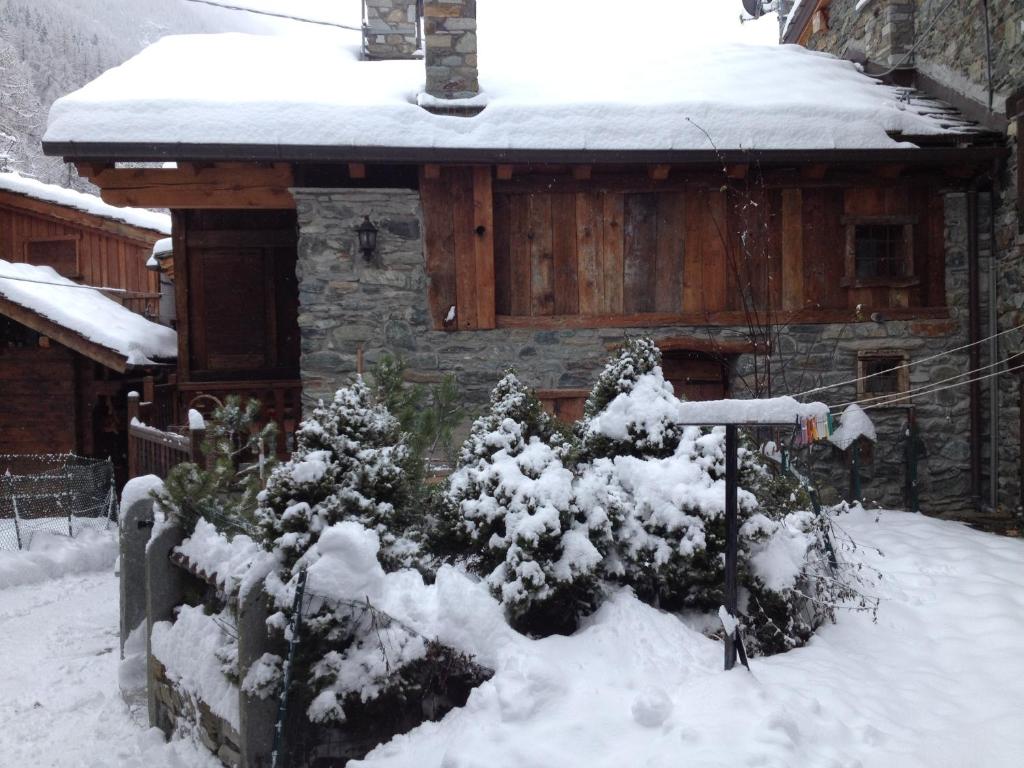 Chalet Cretaz v zime