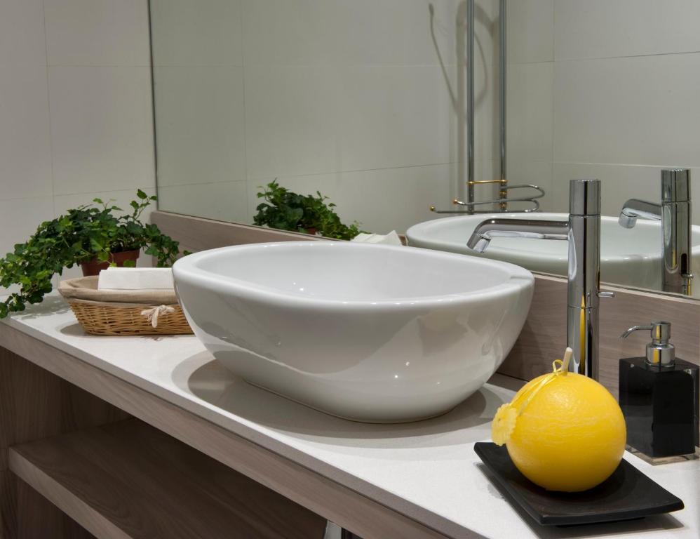 Hotel Gamma - Resim 8