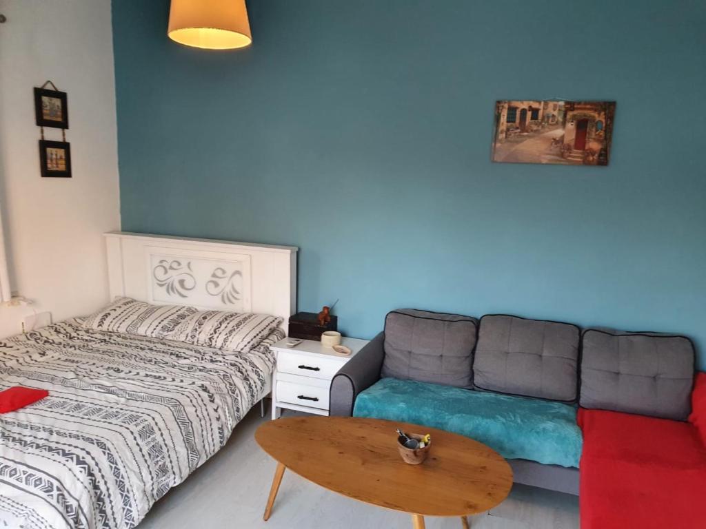 Postel nebo postele na pokoji v ubytování Hostel BU93