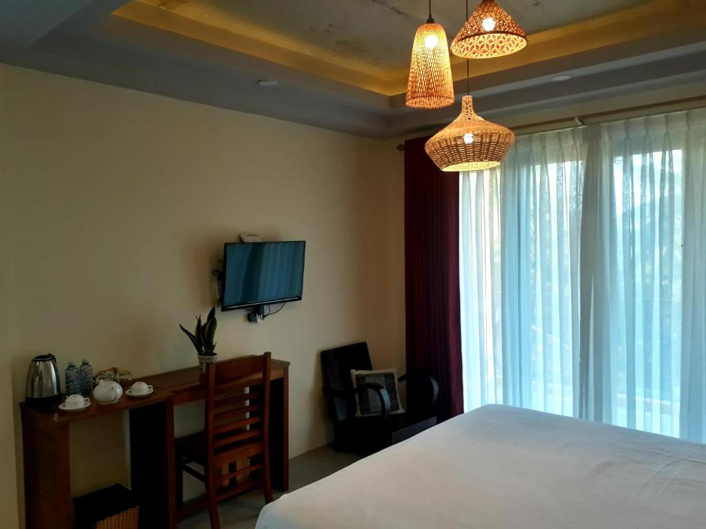 Pink Tulip Hoi An - 11