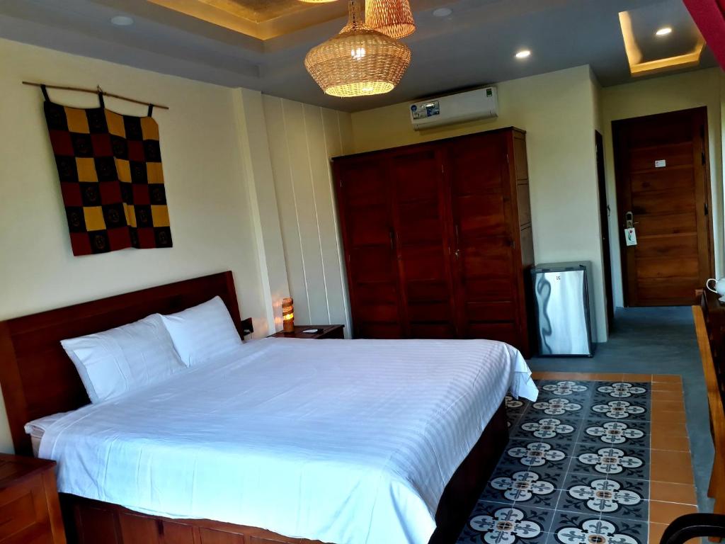 Pink Tulip Hoi An - 6