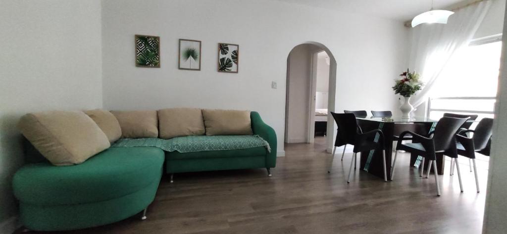  Belo apartamento na Avenida Brasil