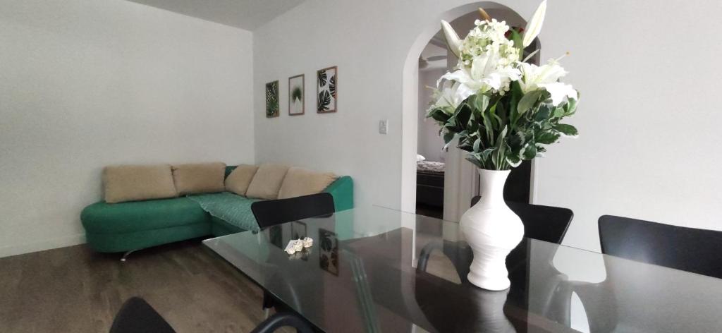  Belo apartamento na Avenida Brasil