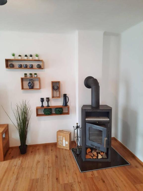 Kép Apartment Fischer mit Privatstrand szállásáról Steindorf am Ossiacher Seeben a galériában