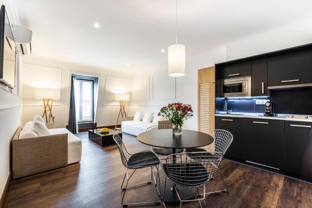 Kuchyň nebo kuchyňský kout v ubytování Garrett 48 Apartments