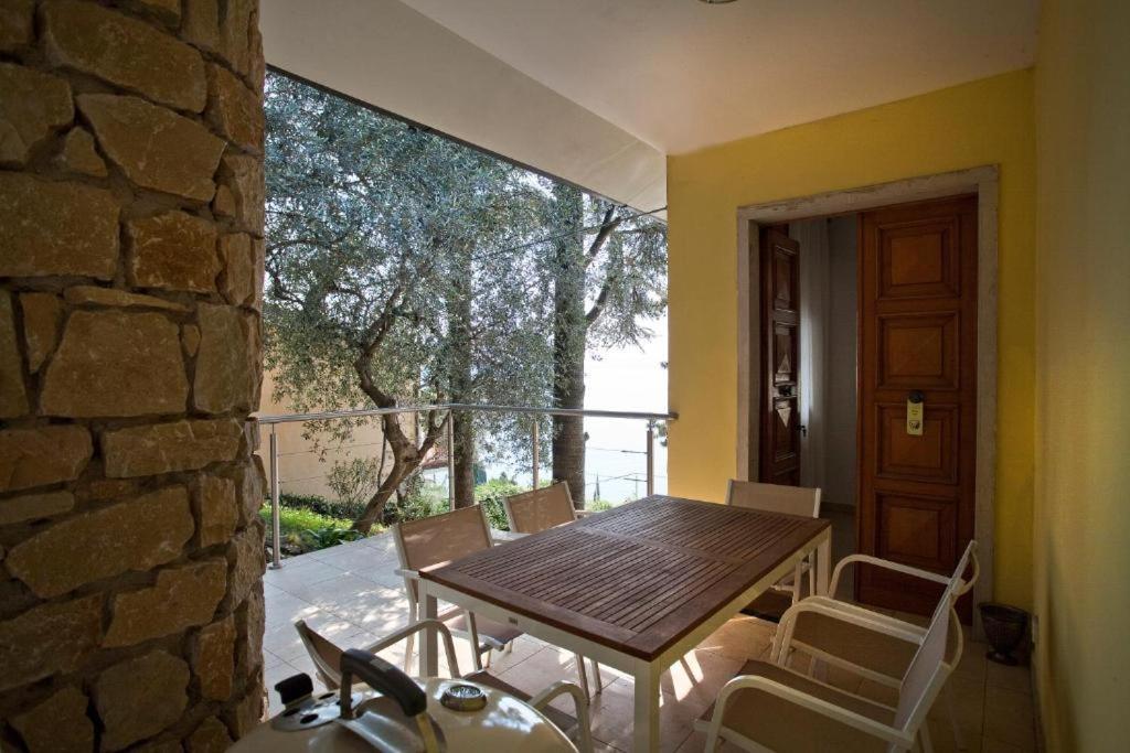 Zdjęcie z galerii obiektu Villa VISTA LAGO w mieście Torri del Benaco