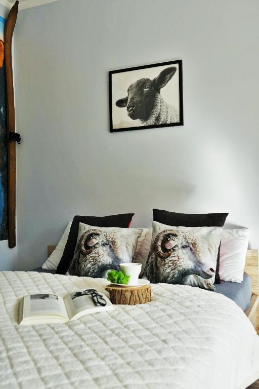 łOWCA PIENIN - Housity