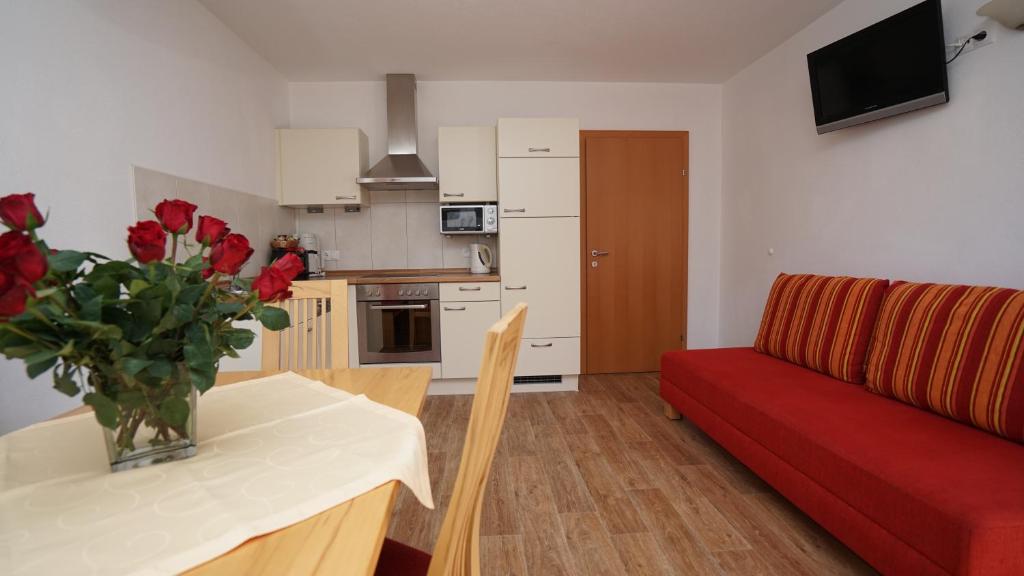 Kuchyňa alebo kuchynka v ubytovaní Chalet Lena