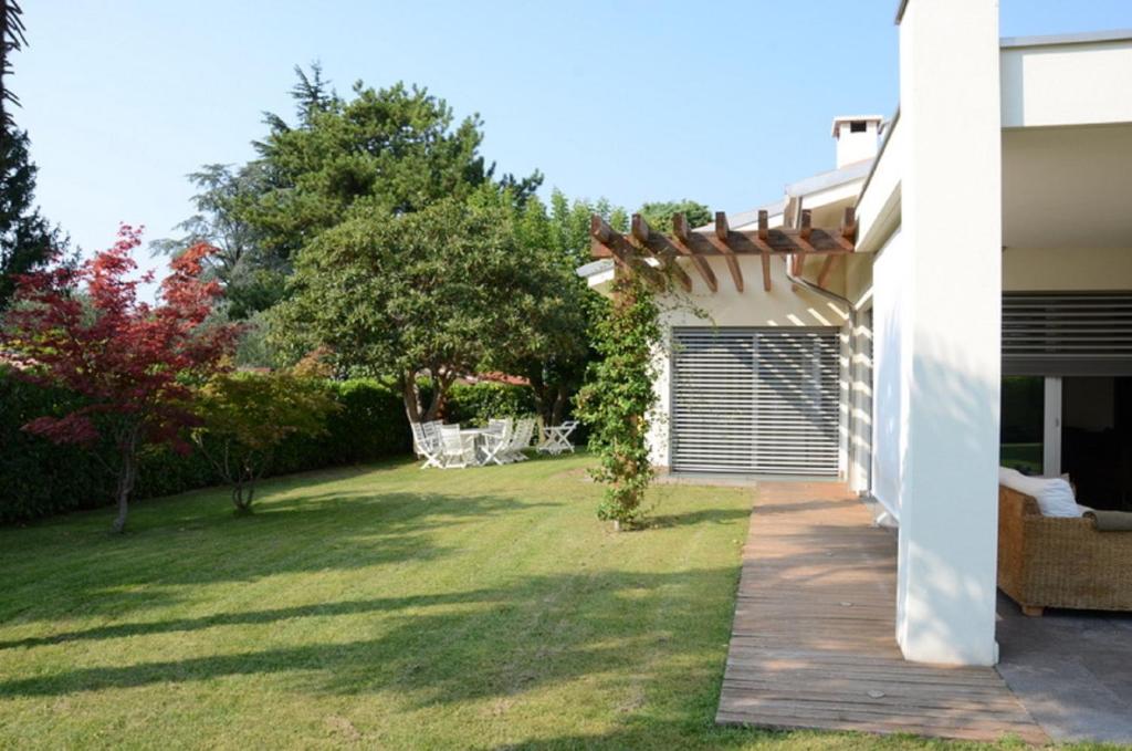 Vonkajšia záhrada v ubytovaní Casa Savoia Luxury House