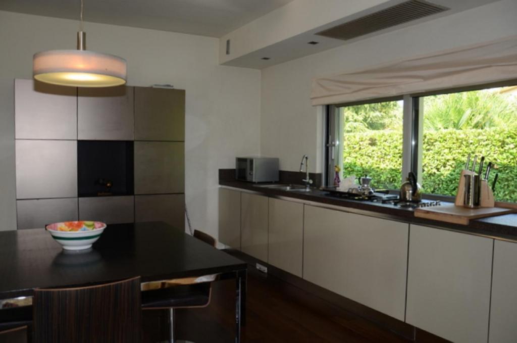 Kuchyňa alebo kuchynka v ubytovaní Casa Savoia Luxury House