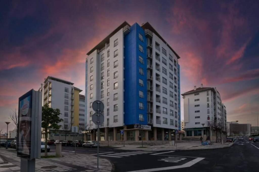 wykonanie budynku w mieście w obiekcie S.George Apartment w mieście Ponta Delgada