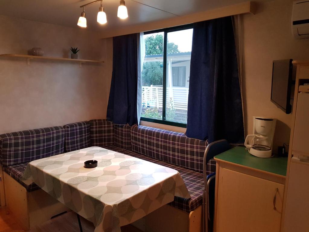 Posezení v ubytování FKK Ulika - Naturist Mobile Homes Eden