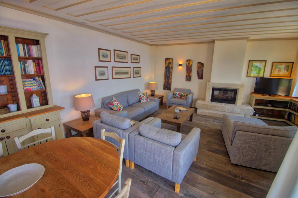 Posedenie v ubytovaní Paleopetres Marnie - Private Pool - Sea Views - Nissaki - North East Coast -