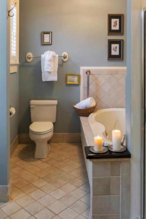 Arrowhead Inn - 
