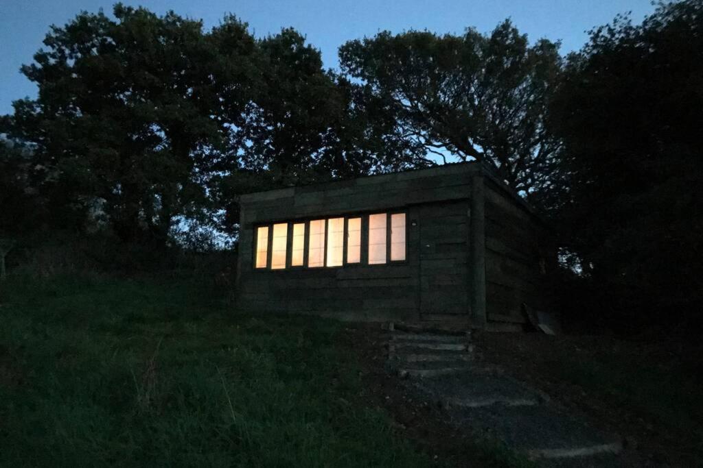 Stags View,Unique eco cabin, Dartmoor views