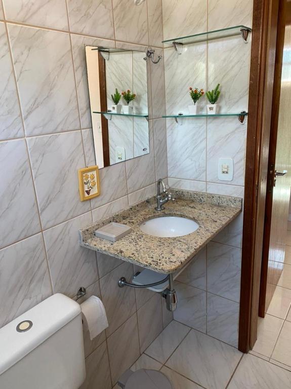  Apto Itaguá 2 quartos para 6 pessoas