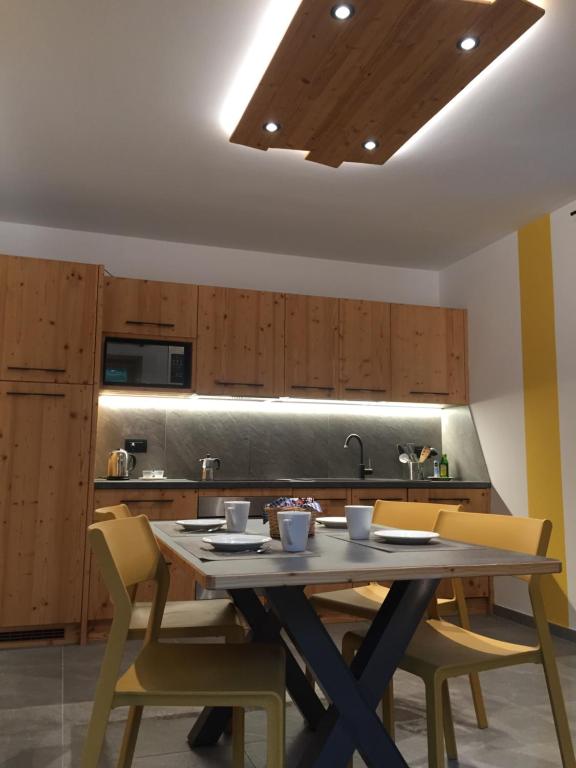 Kuchyň nebo kuchyňský kout v ubytování Casa Dalsass