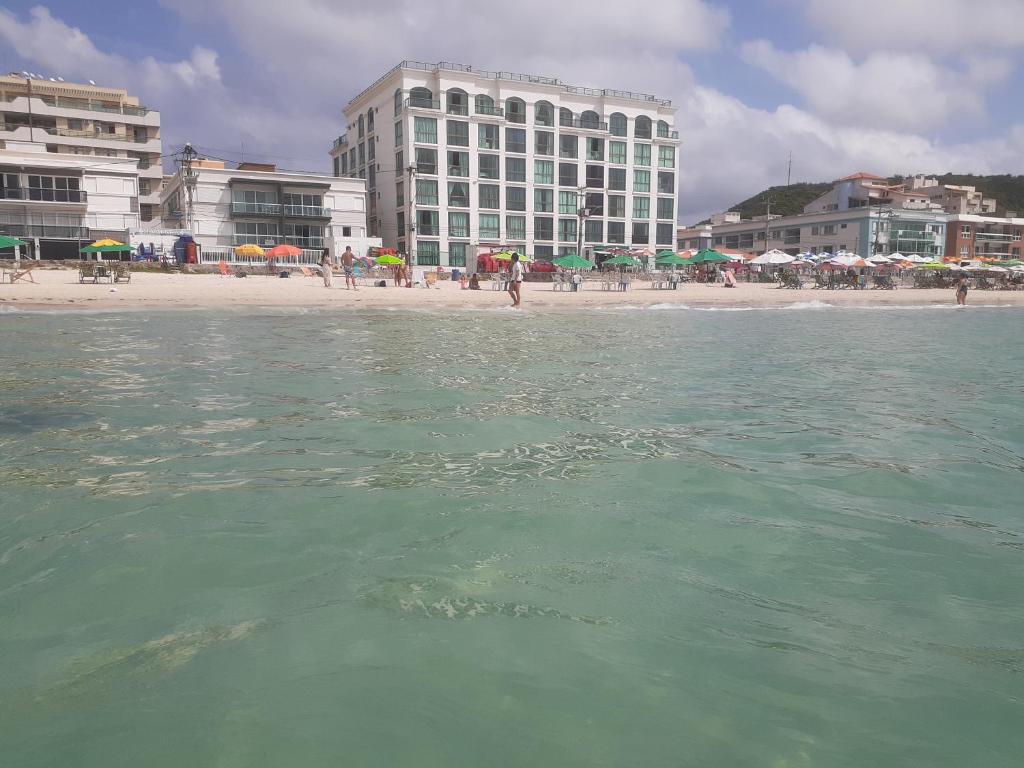  Apartamento 3 quartos na quadra da Prainha