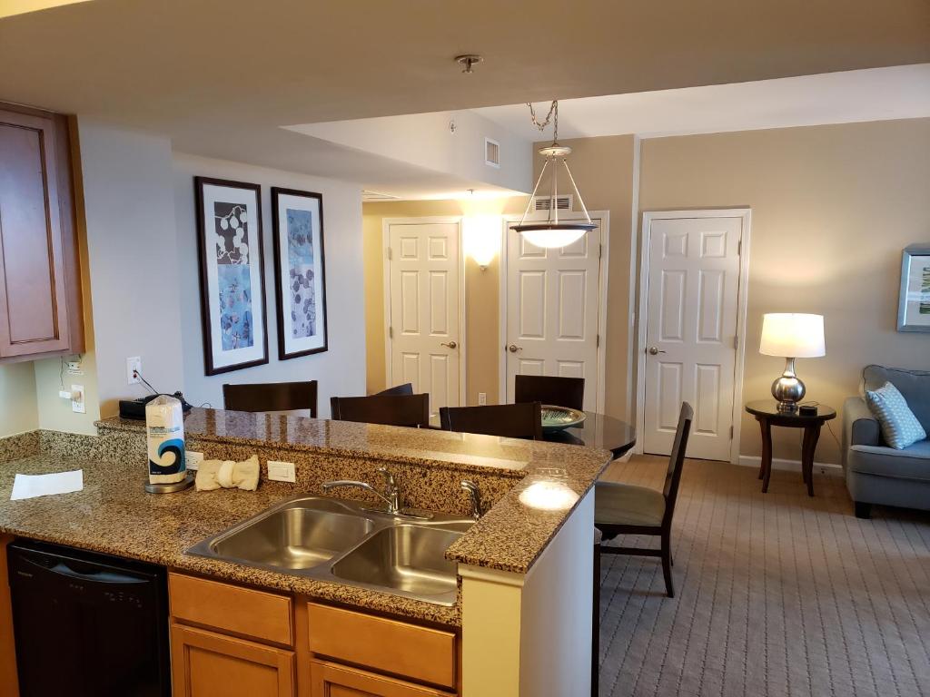 1815 A Slice of Heaven Destin - Pool & Ocean View photo